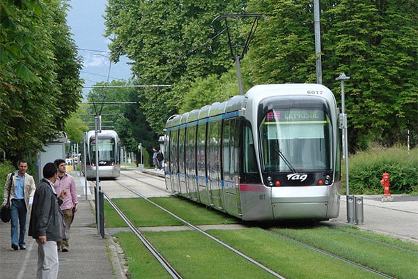  Proyek Trem di Surabaya Bakal Kelar 2017