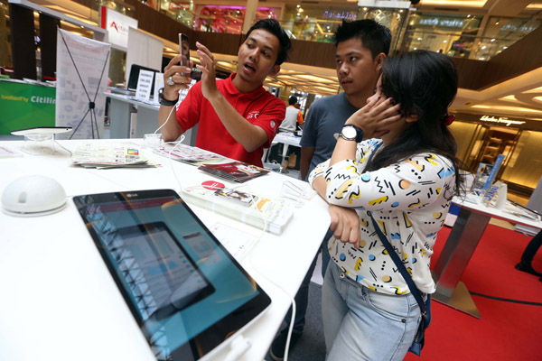  FOTO: Pengguna Smartphone Meningkat 4 Kali pada 2020