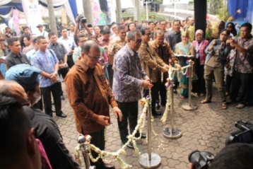  Wagub Buka Pameran UMKM WUBI Jabar 2014