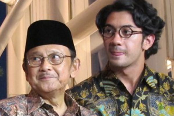  Christine Hakim &amp; Reza Rahadian Jadi Duta FFI