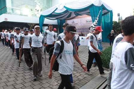  Sequislife Kembali Gelar Pembagian Kaki Palsu