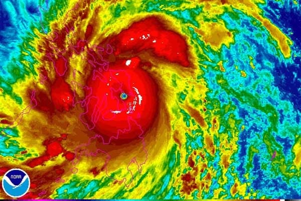  TOPAN HAGUPIT: 21 Orang Dilaporkan Tewas di Filipina