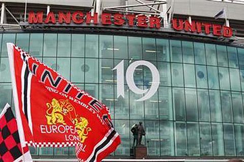  Manchester United Jual 3 Juta Sahamnya