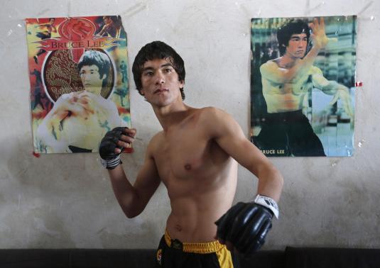  Ini  Dia Bruce Lee dari Afghanistan yang Ramaikan Internet
