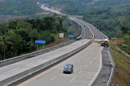  Jalan Tol Bocimi Bisa Dibangun 2015, Pembebasan Lahan Hampir Tuntas