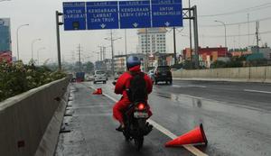  Lalin Macet, Motor Boleh Masuk Tol