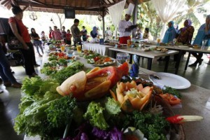  Gula Bali The Joglo, Tawarkan Masakan Khas Bali yang Nikmat