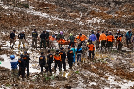  Korban Meninggal Longsor Banjarnegara Kini 24 Orang