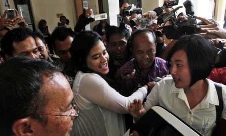  PENGUMUMAN CPNS 2014: Ada Desakan Anak Jokowi Kahiyang Ayu Harus Lolos?