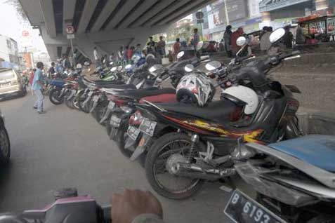  Pemkot Tangsel Gali Retribusi Perparkiran On Street