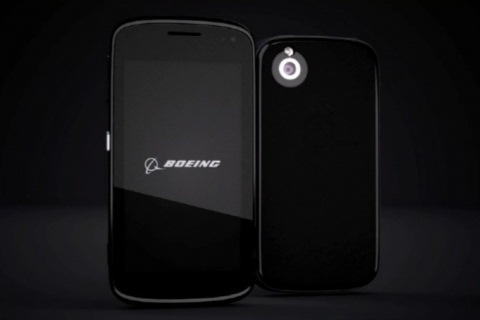  Boeing Black, Smartphone Terbaru Kolaborasi Blackberry dan Boeing