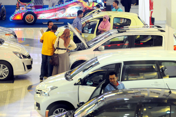  Pasokan Mobil ke Jabar 2015 Capai 1,3 Juta Unit