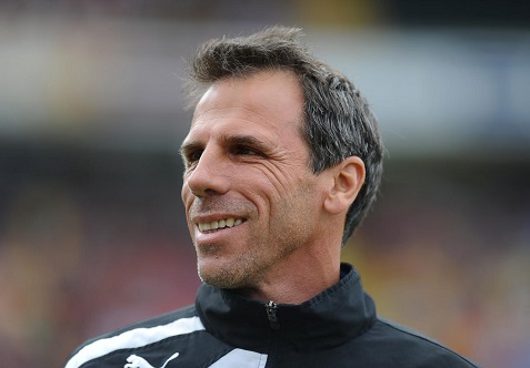  Gianfranco Zola Pulang ke Cagliari Sebagai Pelatih