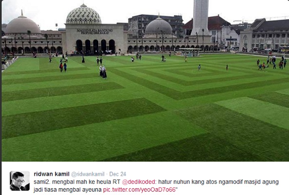  RIDWAN KAMIL VS FARHAT ABBAS: Kali Ini Soal Rumput Sintetis Alun-alun Bandung