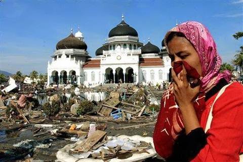  SBY Mengenang Bencana Tsunami Aceh &amp; Nias (3)