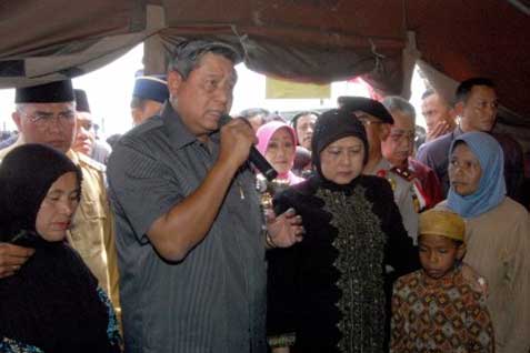  SBY Mengenang Bencana Tsunami Aceh &amp; Nias (4)