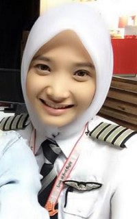  Noor Hafizah, Pilot Berjilbab Tak Pernah Tinggalkan Salat