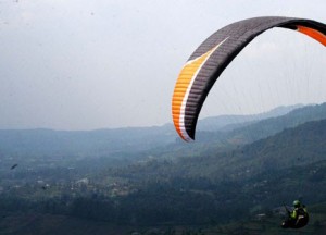  Batudua Sumedang Dinilai Lokasi Paralayang Terbaik di Dunia