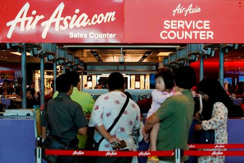  AIRASIA QZ8501 HILANG: Ada Laporan Serpihan Benda, Basarnas Kirim 2 Unit Pesawat