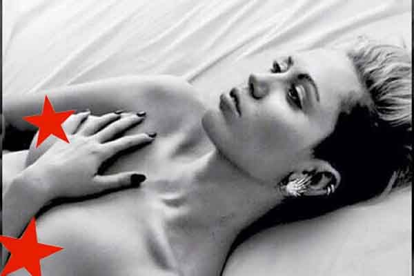  Miley Cyrus Posting Foto Topless untuk Kampanye \"Free The Nipple\"