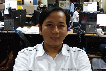  SPEKTRUM: Lokal vs Asing