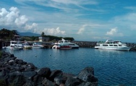  MALAM TAHUN BARU 2015: Warga Kota Manado Padati Pantai Boulevard