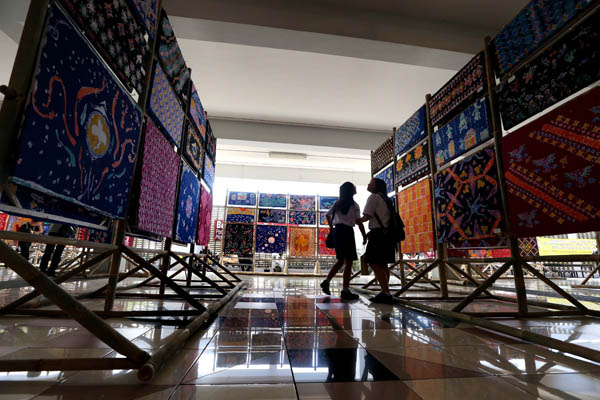  FOTO: Pameran 1.500 Batik Siswa St Aloysius Pecahkan Rekor MURI