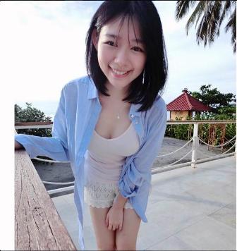  Gadis Cantik Nan Seksi Bernama Min Chen Hebohkan Sosmed