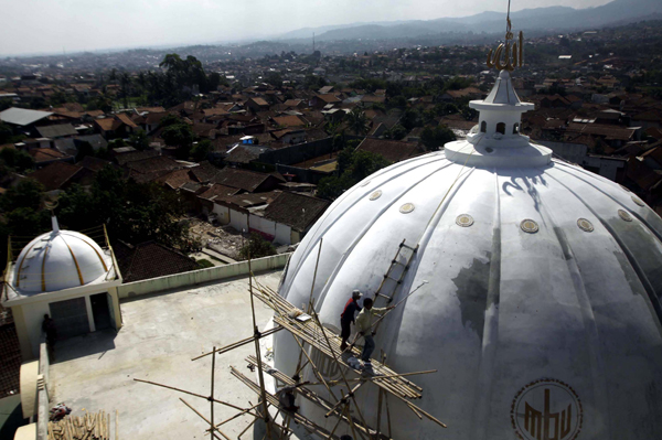  Wow...Masjid Pemda Bandung Barat Dijamin \'Nyentrik\'