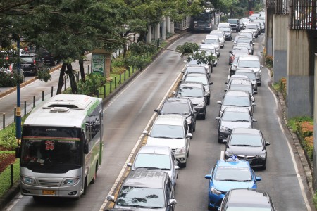  Semalaman Diguyur Hujan, Jakarta Macet Parah