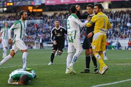  Tendang Pemain Cordoba, Cristiano Ronaldo Akhirnya Diskors