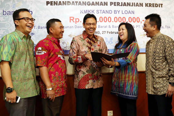  FOTO: Bank BJB Laksanakan Adendum Perjanjian Kredit dengan Waskita Karya