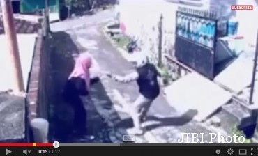 VIDEO: Mau Beraksi, Begal Ini Malah Dibegal Korbannya