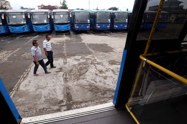  FOTO: 45 Bus DAMRI Baru Beroperasi April 2015 di Bandung