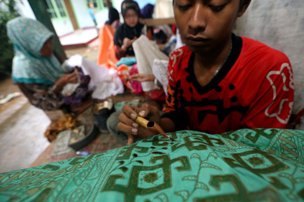  FOTO: Pesona Batik Pakidulan Ramah Lingkungan dari Sukabumi