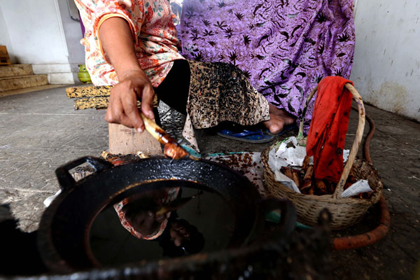  FOTO: Rupiah Melemah, Industri Batik Terpukul