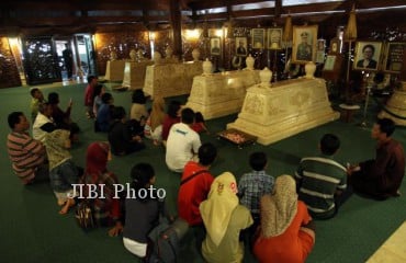  Makam Pak Harto & Bu Tien Menjadi Tujuan Wisata Religi