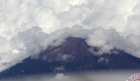  Mahasiswa UIN Jogja Diduga Tersesat di Gunung Sindoro