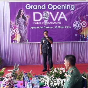  Bupati Cirebon Minta Investor Rekrut 75% Pekerja Lokal