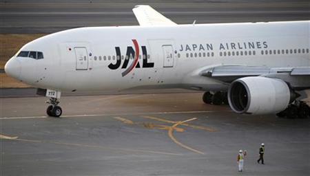  Japan Airlines Mendarat Darurat Karena Mesin Mati