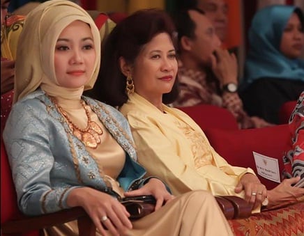  Atalia Kamil Akan Lelang Batik Pribadinya