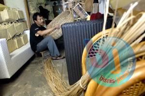  Eksportir Rotan Cirebon: Bayar THC dan Bill of Lading Masih Gunakan Dolar