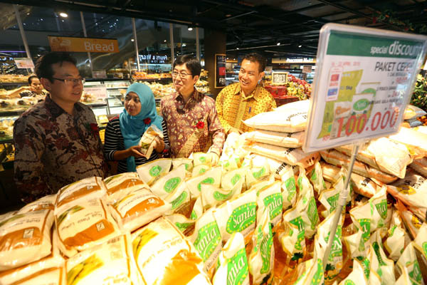  FOTO: Lotte Mart Buka Gerai Di Bandung Electronic Center