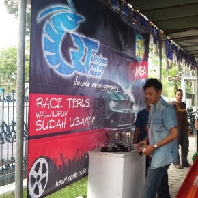  XL Center Cirebon Gencar Adakan Kegiatan Barang Komunitas