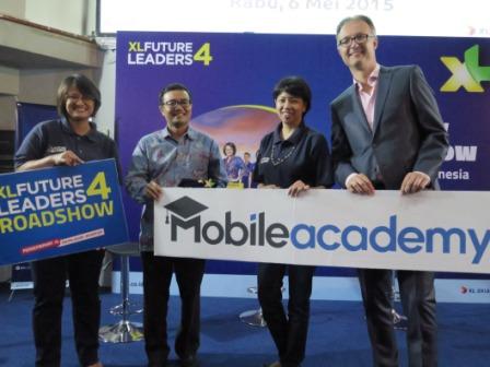  XL Luncurkan Mobile Academy untuk Masyarakat Belajar