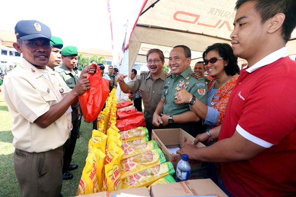  FOTO: Seskoad dan Sinar Mas Gelar Bazaar Minyak Goreng