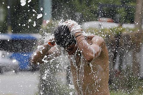  Bagaimana Hukumnya Mandi Junub Siang Hari di Bulan Ramadan?