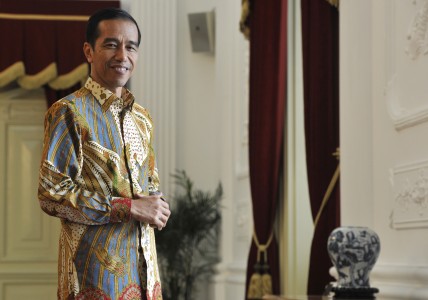  Jokowi Disarankan Cari Menteri Petarung & Visioner