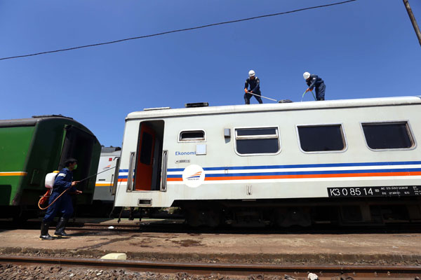  FOTO: Jelang Mudik Lebaran 2015 PT KAI Benahi Fasilitas Kereta Api