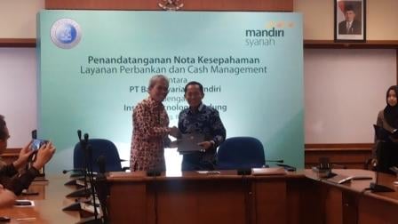  Gandeng ITB, Bank Syariah Mandiri Pacu Dana Murah